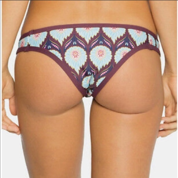 Tavik Monaco Merlot Jayden Moderate Swim Bottom Size Large New with Tag - Picture 2 of 8